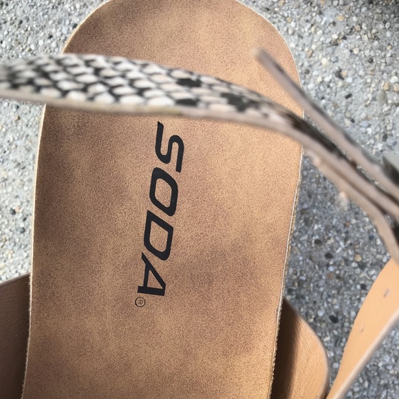 Soda | Shoes | Soda Trendy Python Flatform Espadrille Sandals | Poshmark